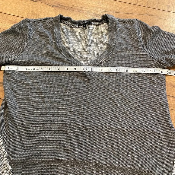 Beyond Yoga Double Faced Hi Low Sweatshirt Grey Size Medium - Picture 11 of 11